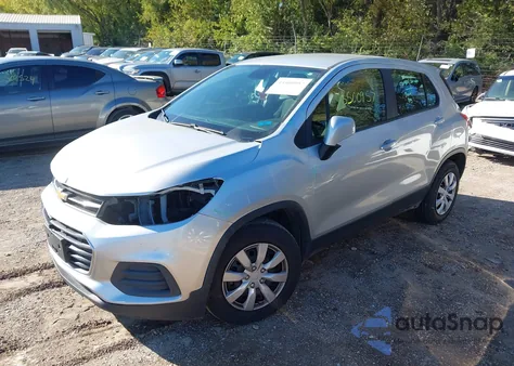 2017 Chevrolet Trax Ls z USA, uszkodzony, nr VIN KL7CJKSB2HB229698